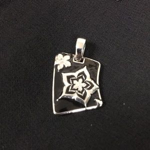 3/$30 NWOT slide pendant in silver and black
